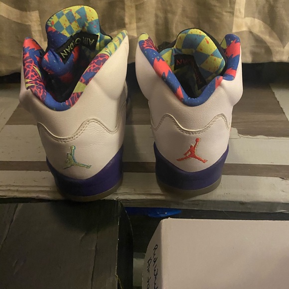 Jordan’s - Picture 3 of 3